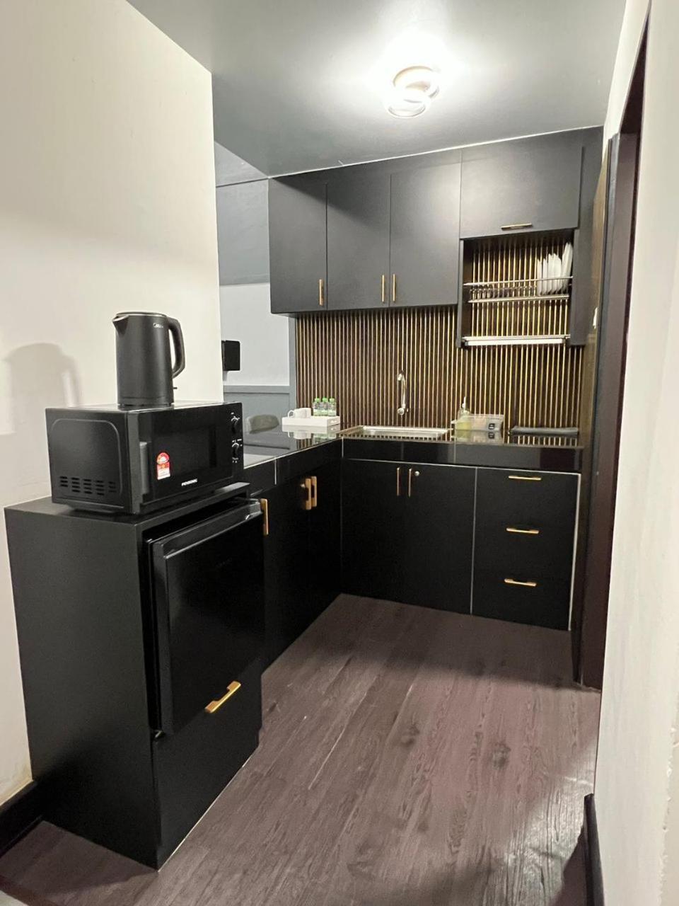 Samsara Studio Apartment At Kompleks Mutiara Gm Гуа-Мусанг Екстер'єр фото